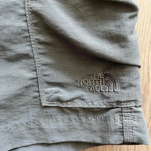 The North Face Men's Paramount Active Nylon Cargo Shorts Size 34 Gray Outdoor 9" - Picture 5 of 10